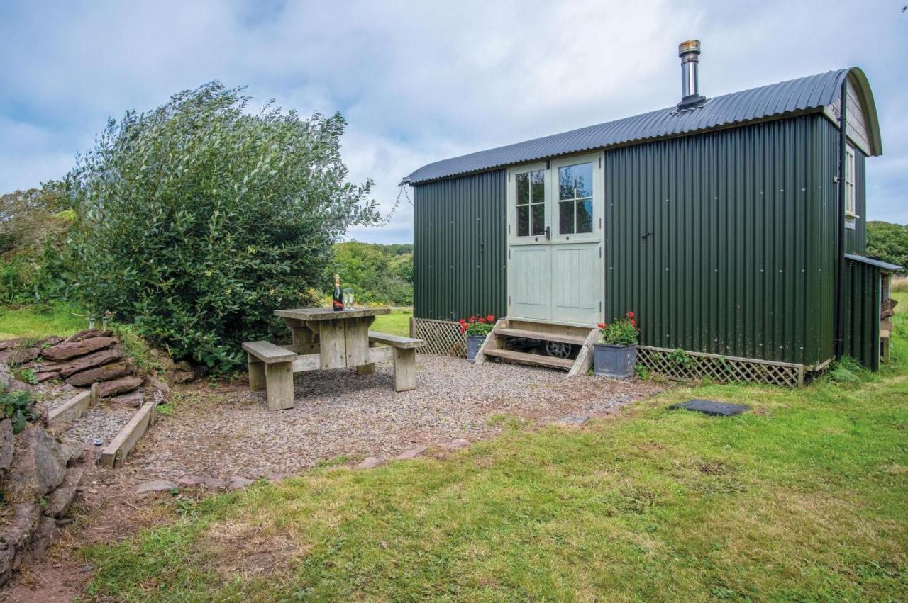 Haven View - 1 Bedroom Shepherds Hut - St Ishmaels Saint Ishmaels  Экстерьер фото